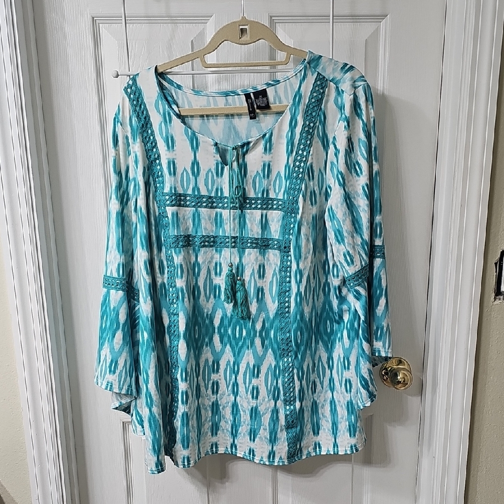 New Direction Teal and White Patterned Blouse